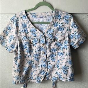 Vintage short sleeve floral print cotton cropped button blouse w/ tie back